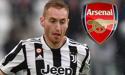 10 thương vụ tệ hại nhất lịch sử bóng đá: Man Utd đóng góp 4 cái tên