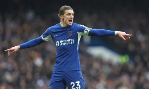 Joe Cole khuyên Chelsea nên giữ Gallagher ở lại
