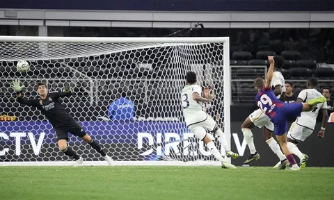 Barcelona 3-0 Real Madrid: 3 thống kê khó tin