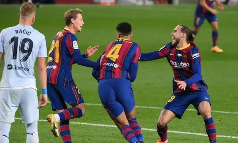 Barca đang sở hữu một quái thú đa năng nơi khu phòng tuyến