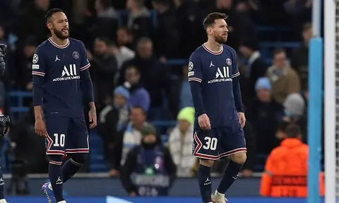 'Không biết Messi có thấy xấu hổ không. Thật bực bội'