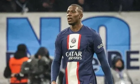 Erik ten Hag nhắm “người thừa” của PSG để vá hàng thủ MU