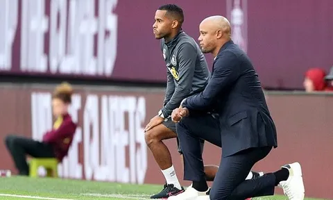 CĐV la ó hành động của Man City và Burnley