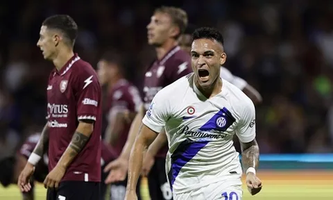 Phản ứng của Lautaro Martinez khi lập poker