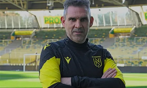 CHÍNH THỨC! Nantes bổ nhiệm HLV trưởng Jocelyn Gourvennec