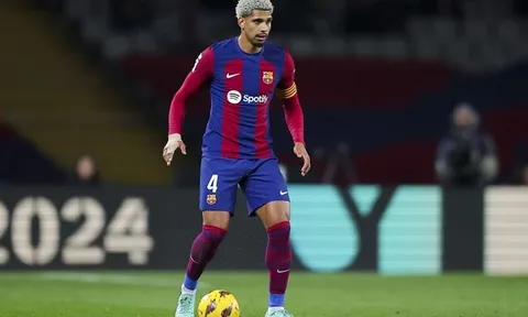 Bayern Munich sẵn sàng "phá két" vì Ronald Araujo