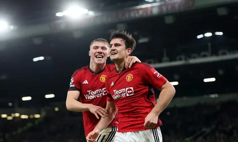 "Ten Hag nợ Maguire một lời xin lỗi"