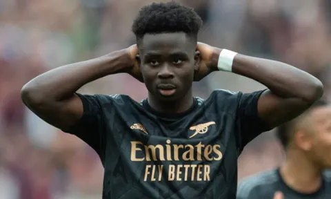 Bukayo Saka phá vỡ im lặng sau khi sút hỏng phạt đền
