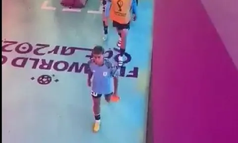 Ten Hag "quay xe" với Wan-Bissaka