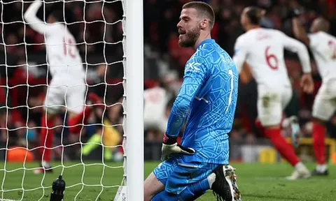 Robbie Savage: "Tôi không biết De Gea đang làm gì"