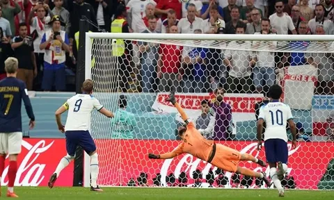 Liverpool nhắm trung vệ bùng nổ của Chelsea