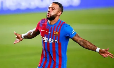 NHM nổi giận sau khi Bernardo Silva thoát tấm thẻ đỏ