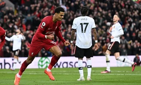 2 cầu thủ 'xát muối' vào vết thương của Man Utd