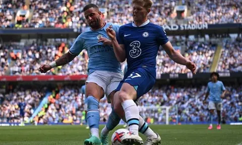 2 key pass, 6 pha tắc bóng, 'báu vật' Chelsea chói sáng trước Man City