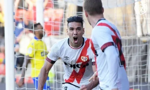 "Nếu Falcao không tức giận vì phải ngồi dự bị thì sao tôi có thể?"