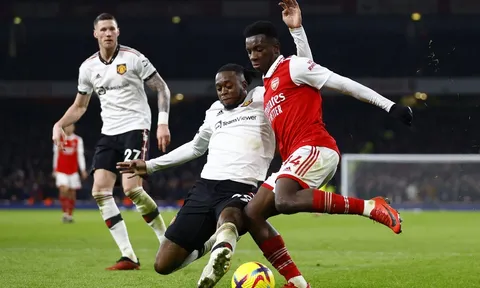 "Tôi không hiểu tại sao cậu ấy lại muốn rời Man Utd"