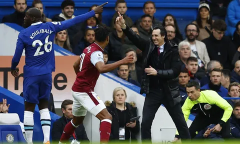 Arsenal đánh tiếng, Watkins sớm có câu trả lời