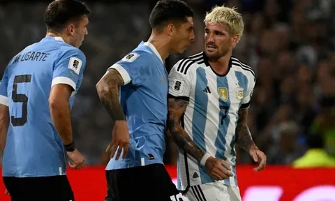 Messi “nắn gân” sao PSG sau trận thua trước Uruguay