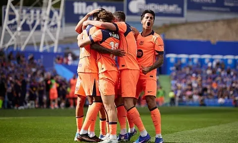 Thắng nhàn Getafe, Barca nới khoảng cách với Real lên 11 điểm