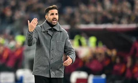 Được nhắm vào "ghế nóng" Chelsea, Cesc Fabregas chính thức lên tiếng