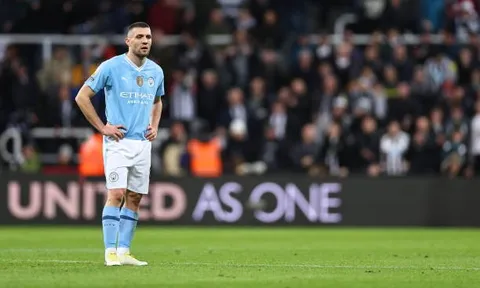 Kovacic bị người hâm mộ Chelsea chế giễu