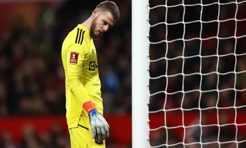 Dalot đã nói gì với De Gea sau sai lầm tai hại?