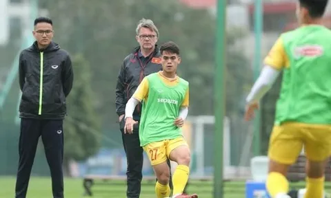 Dàn sao U20 nổi bật tại đội U23; HAGL có thể mất Kiatisuk