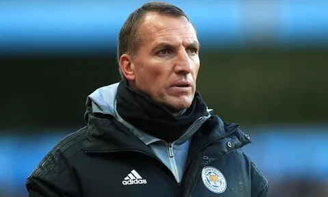 Rodgers: "Liverpool có 1 tiền vệ đá ở vị trí hậu vệ"