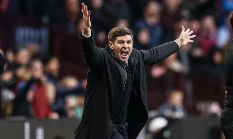 Klopp: Gerrard nên ăn mừng cuồng nhiệt trước Liverpool