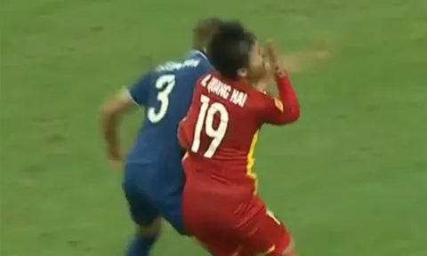 "Phải có tấm thẻ đỏ dành cho cầu thủ Thái Lan"