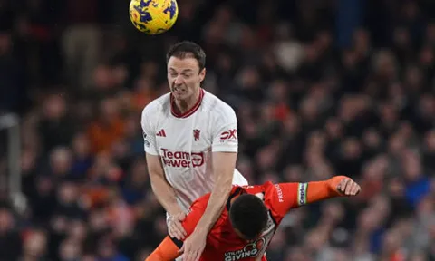 Kẻ đóng thế trở thành cứu tinh của Man Utd