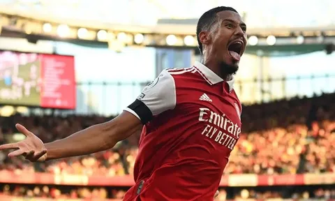 Arsenal trao lương khủng cho Saliba
