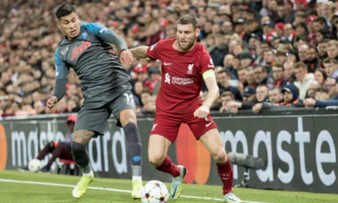 Sterling làm rõ tương lai với Chelsea