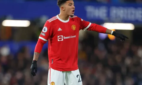Mỹ nữ Premier League bị gạ "qua đêm" với 110 ngàn USD