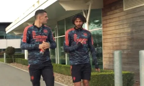 "Vua rút thẻ" La Liga chia tay sân cỏ trong nước mắt