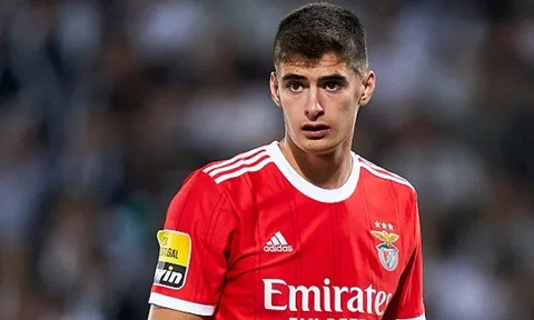 3 trung vệ Liverpool có thể cân nhắc ở kỳ chuyển nhượng mùa đông 2024