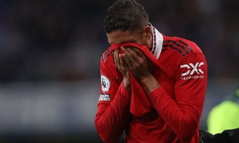 Cựu sao Man Utd sẵn sàng trở lại Premier League