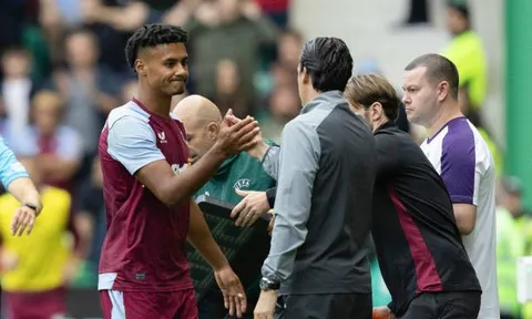 3 bàn, 3 key pass, "quái thú" của Unai Emery náo động trời Âu