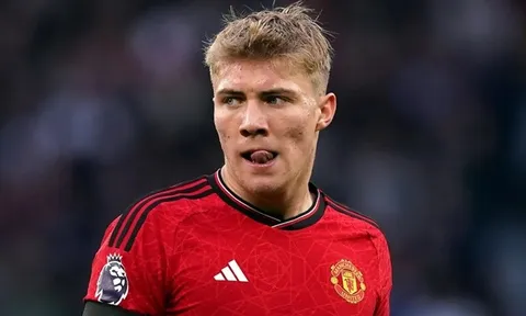 3 cách sắp xếp đội hình giúp Man Utd thay Hojlund