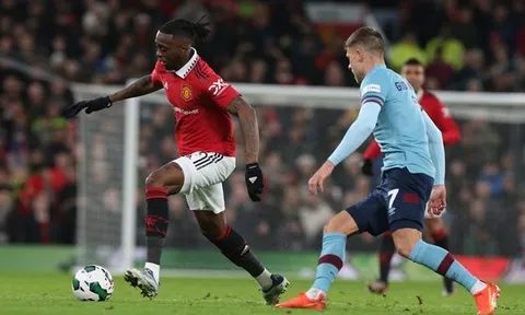 3 cầu thủ hưởng lợi khi Ten Hag giữ lại Wan-Bissaka