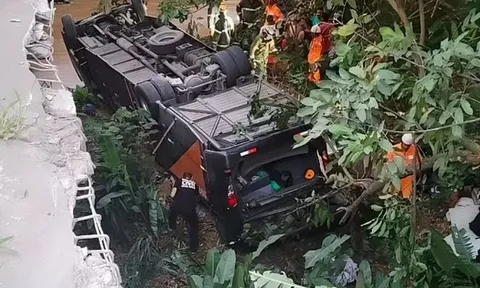 3 cầu thủ trẻ Brazil qua đời sau tai nạn xe buýt