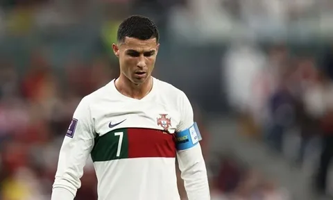 3 phương án cho hàng công Bồ Đào Nha khi Ronaldo dự bị