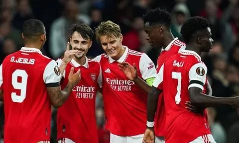 Ray Parlour chọn cầu thủ Arsenal xuất sắc nhất mùa