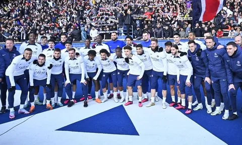 33.000 người đến xem buổi tập đặc biệt của Messi và đồng đội