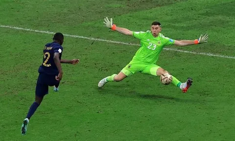 Một năm sau World Cup, Kolo Muani đang thi đấu ra sao?