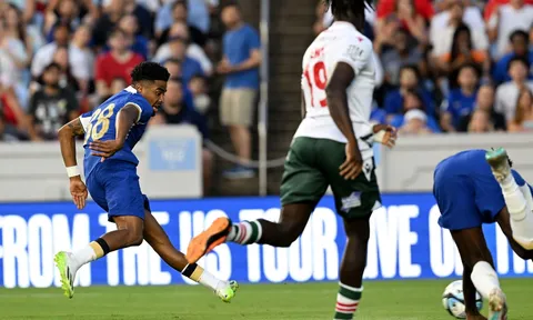 Bom tấn ghi bàn ra mắt, Chelsea 'công như vũ bão' thắng hủy diệt 5-0