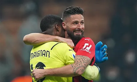Milan đàm phán hợp đồng mới với Giroud và Maignan