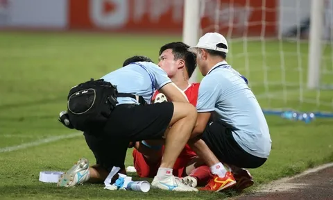 Hoàng Đức bị đụng dập dây chằng gối; Đội Việt Nam thắng đại diện Indonesia 6-0