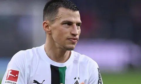 Sao Bundesliga trở lại với bóng đá sau khi đánh bại ung thư