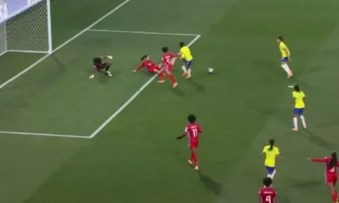 Sao nữ Brazil giật gót kiến tạo, táo bạo không khác Neymar